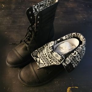 BNIB Roxy Girl Vela Boots Size 5 / Size 36